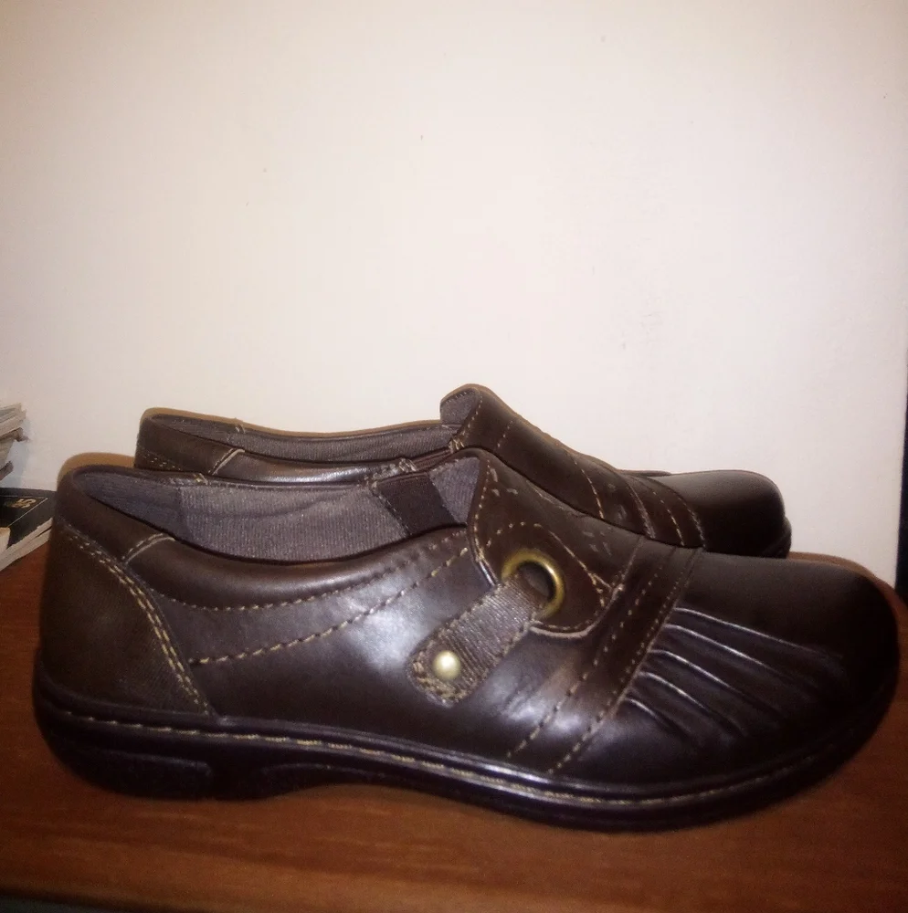 Earth Origins Women's Leathet Loafers Size 9m New